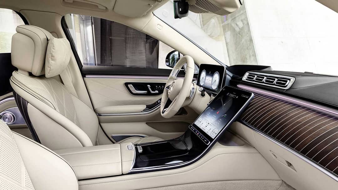 NMPROarts's tweet photo. Who likes ultimate luxury here?
All of you?
Well, meet the Mercedes-Maybach S-Class then!
#MercedesMaybach #Maybach #SClass #UltimateLuxury #MercedesBenz #MotorShowFriday #NMPROARTS #MotorShow
#مرسيدس_مايباخ #أس_كلاس #سيارات_فاخرة #عالم_السيارات #أن_أم_برو #موتورشو
@MotorShowme https://t.co/AdV0F7zvRh