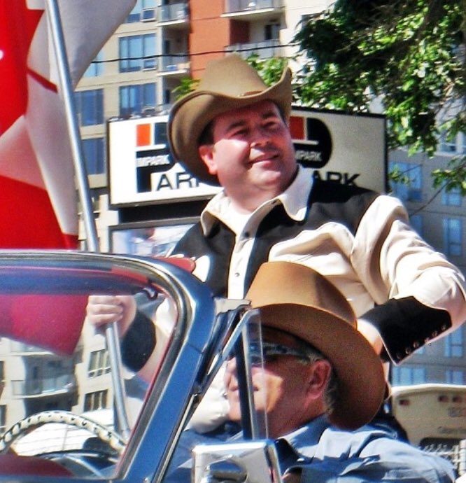 When he’s not hiding, Ol’ Jason “Greasy-fingers” Kenney is busy covering himself in oil and squandering money to market it. Him and his side-kick Tyler “The Shill” Shandro are schemers.Albertans beware, quicker than  #SlowMoe when it comes to shifting blame.