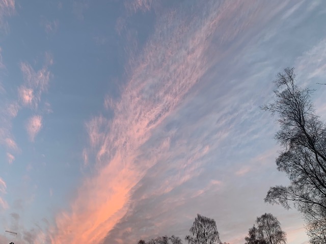 CizCG's tweet image. request to bring the #3goodthings back. it is a time of austerity, so #1good thing.