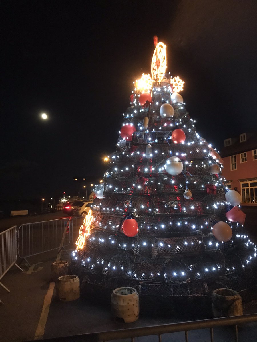 Wells Harbour Master tweet media