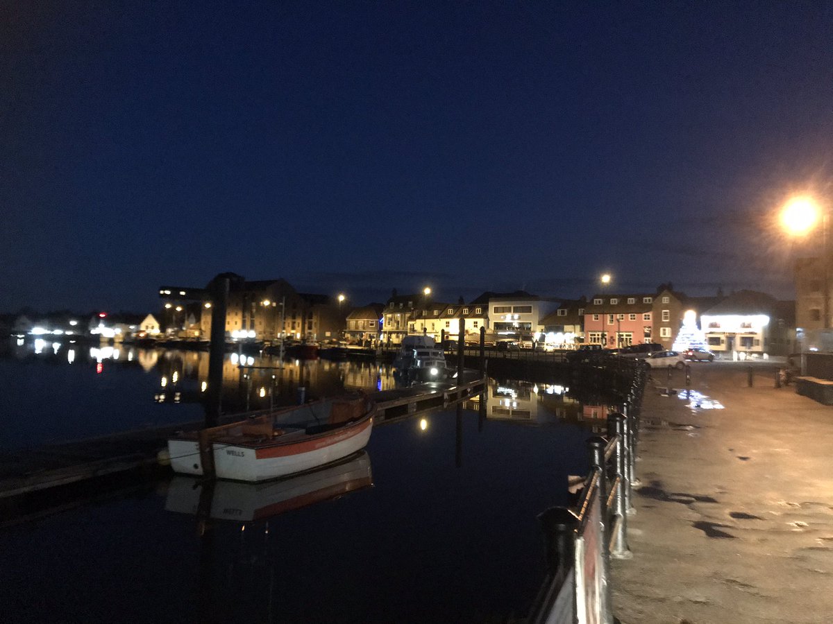 Wells Harbour Master tweet media