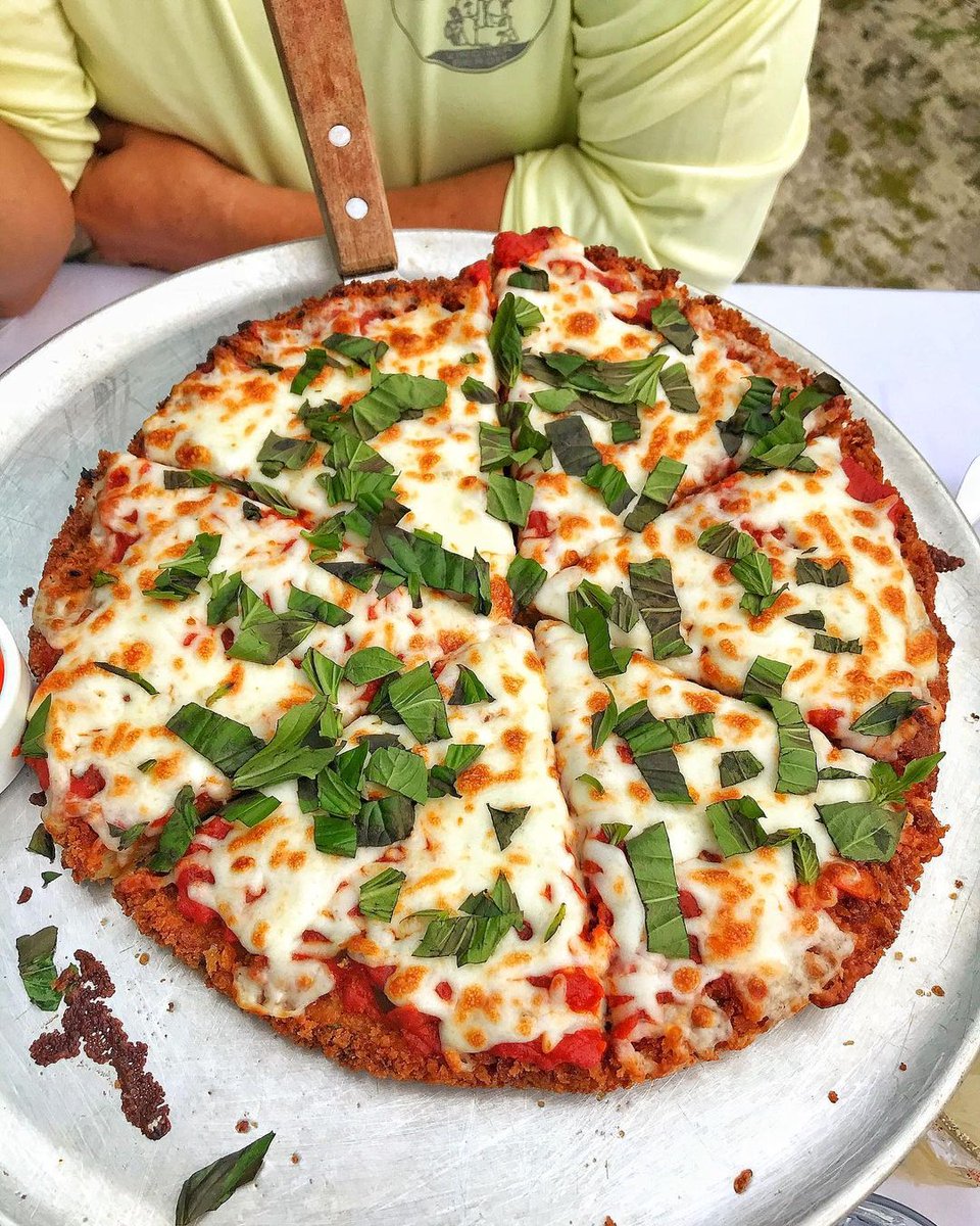 MerchantsRhouse's tweet photo. Post shopping feast!🛍 #blackfriday #merchantsriverhouse (📷 @mariuxi_eliza) https://t.co/sOyf1ep1gr
