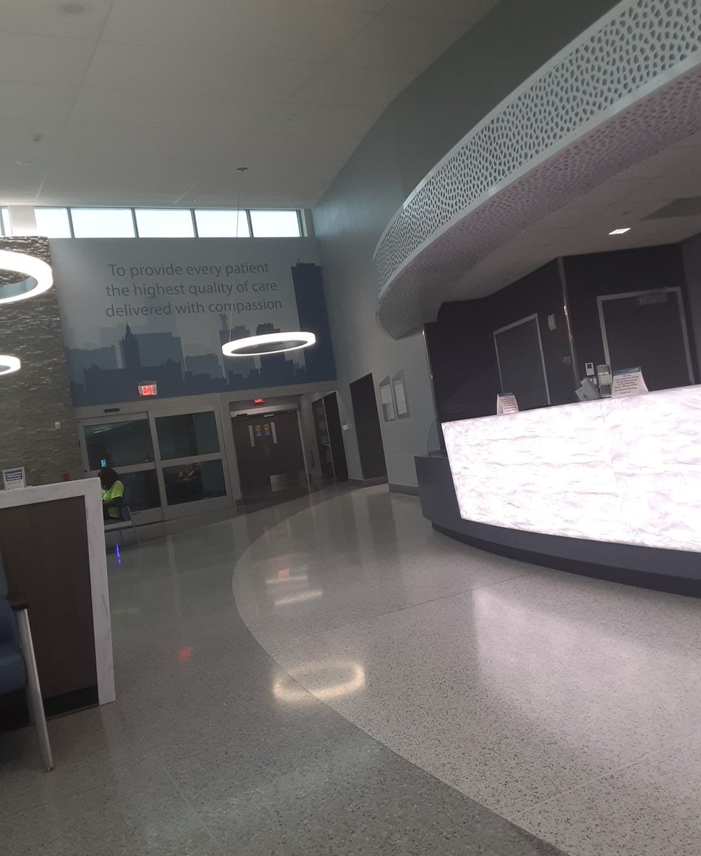 flightboy24's tweet image. Hate emergency rooms