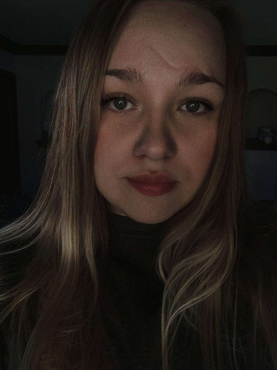 ameliafrazier_'s tweet photo. avi + one https://t.co/oRiKiVFFHG