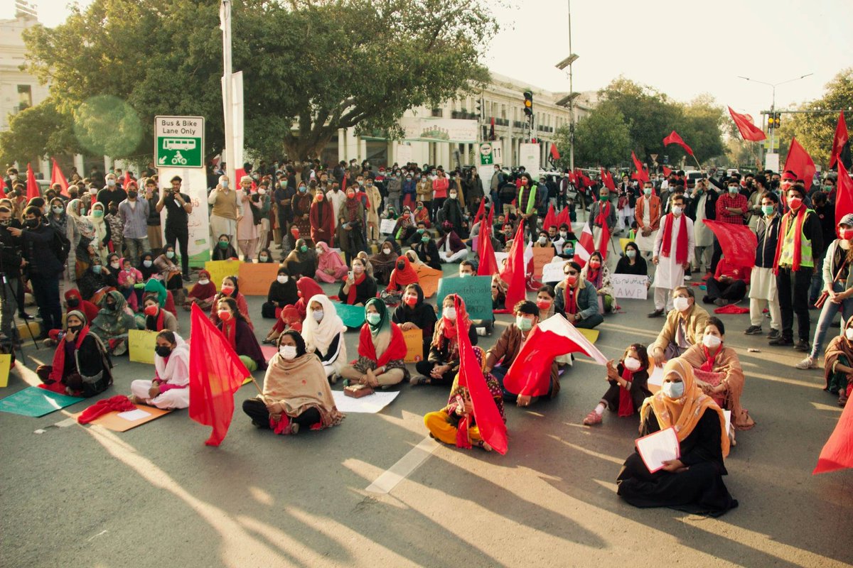 FrontStudents's tweet photo. #Lahore
#StudentsSolidarityMarch2020
#StudentsUnionRestorationMarch
#StudentsLivesMatter
#NoToFIR
#ReleaseAmmarAliJan
4/9 https://t.co/HcF6VscV8N