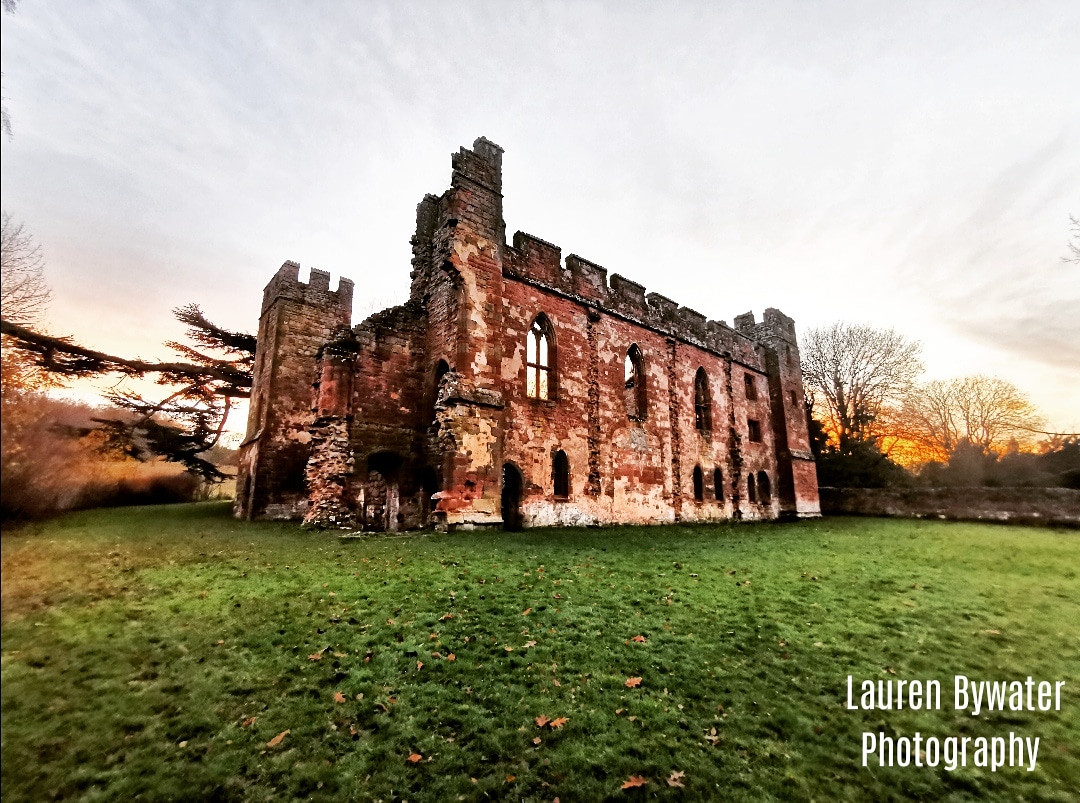 One day the reality will be better than your dreams.
°
°
°
°
°
#Shropshire #Castleton #architecturephotography #architecture #sunset #mobilephotography #Huawei #HuaweiP30Pro #photography #photooftheday #photographer #wednesdaythought #FridayThoughts #beautiful https://t.co/5PbDY8lPHR