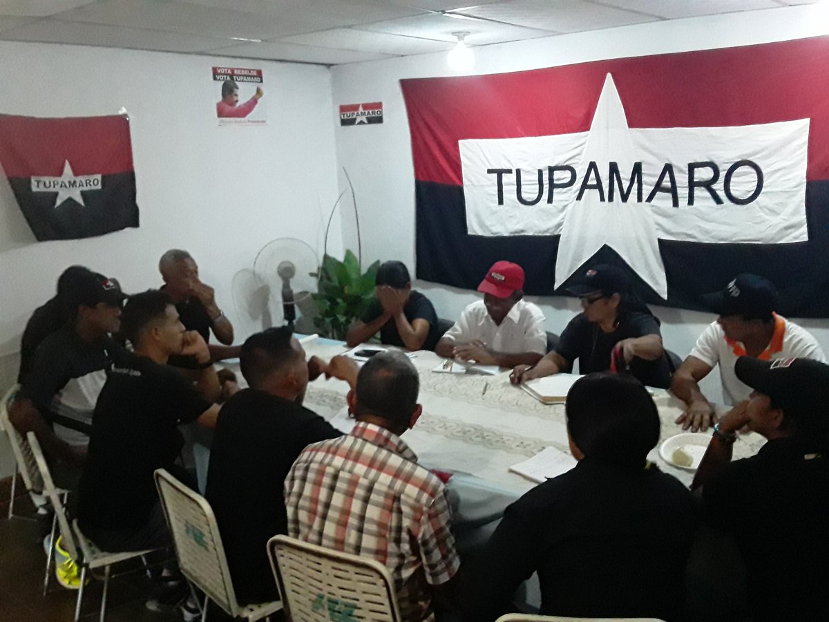 27 de Noviembre hoy la Direccion Regional del Estado Cojedes de los Tupamaros originarios nos Pronunciamos en apoyo contundente a la APR y por eso Votaremos este 6D por la tarjeta del <a href="/PCV_Ve/">PARTIDO COMUNISTA DE VENEZUELA</a> y exigimos la libertad de <a href="/JosePinto_MRT/">José Pinto</a> .#LibertadParaPintoYa
#YoVotoPCV