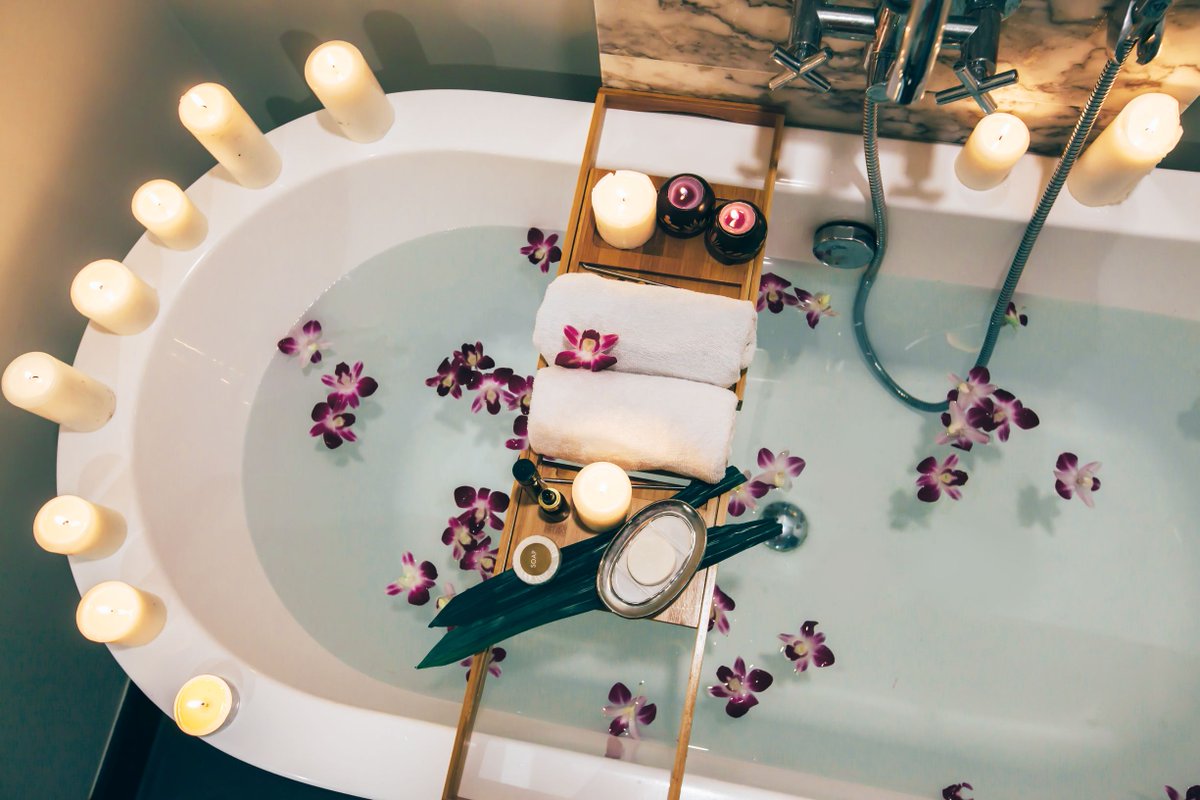 westlabsalts's tweet image. Who's weekend is going to involved this?! 🛀💤🕯 #westlab #westlabsalts #vegan #crueltyfree #trusted #bath #bathtime #bathsalts #cbd #cbdoil #cbdhealth #cbdlife #mindful #wellbeing #epsomsalt #himalayansalt #relax #magnesiumbenefits #naturalbathproducts #friday