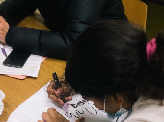 regenerate_ldn's tweet photo. Asante was a member of our youth clubs in the mid 00’s!! 

Years later Asante is now one of our amazing and gifted youth workers, running clothing customisation workshops looking at sustainability #reworkit #roehampton https://t.co/dsfRhI5Dx2