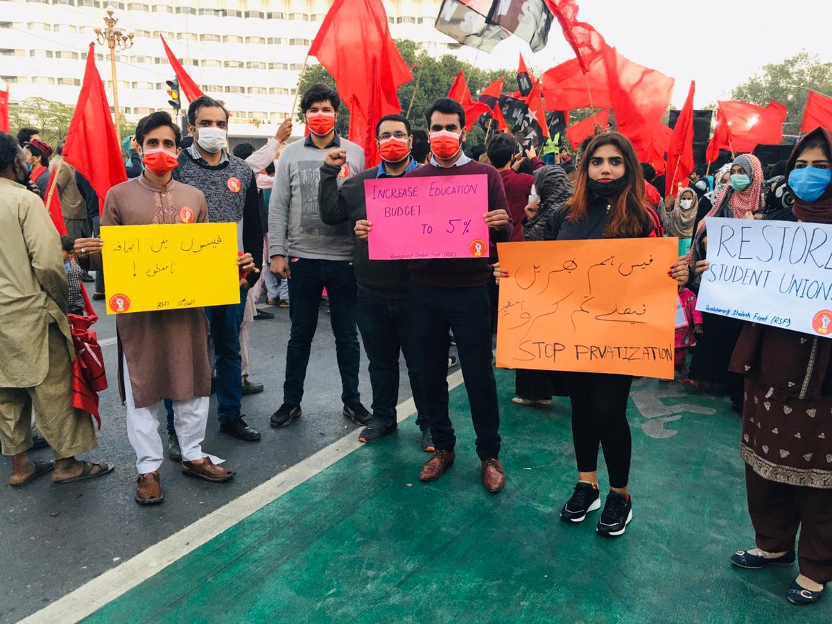 FrontStudents's tweet photo. #Lahore
#StudentsSolidarityMarch2020
#StudentsUnionRestorationMarch
#StudentsLivesMatter
#NoToFIR
#ReleaseAmmarAliJan
9/9 https://t.co/uRUucGQpU9
