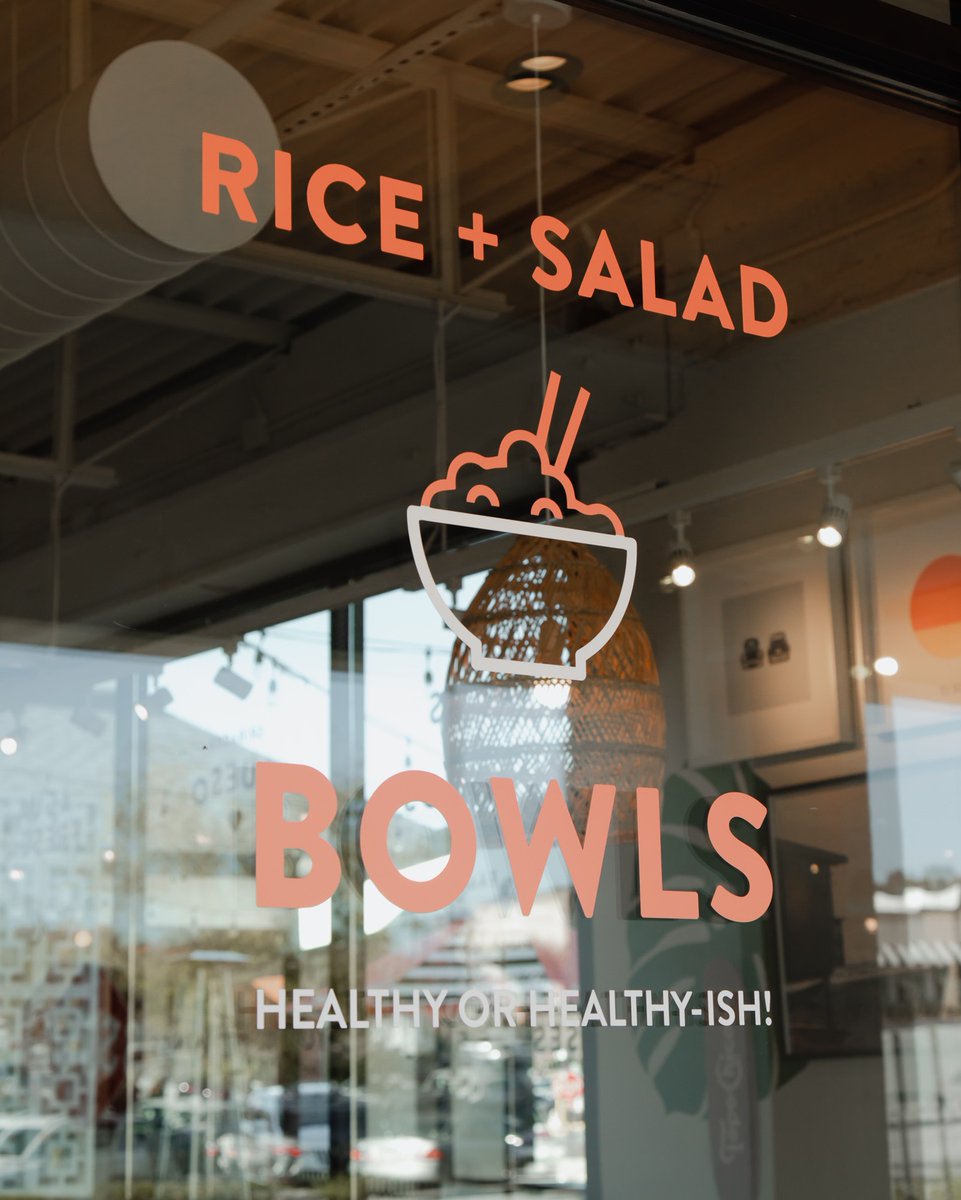 Looking for a healthy or ✨healthy-ish✨ meal to nourish your body after a day full of eating? (we're looking at you, Thanksgiving... 👀)

Give our delicious rice and salad bowls a try, and order yours today through our profile! 🥗😋 #YumbiiAddiction