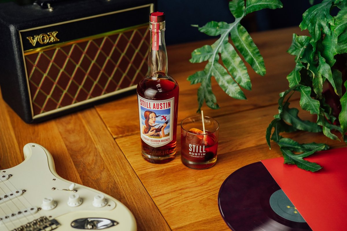 StillATX's tweet image. Finally, Still Austin Straight Bourbon delivered straight to your door! (All over Texas AND to 33 other states!!) Follow the link in our profile to buy a bottle or 6 now!

*📸by @_LuisMalagon_ p