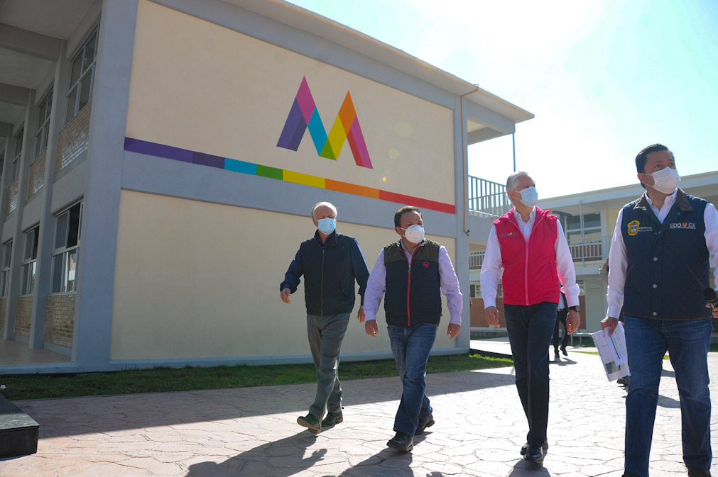 Además, entregamos la Escuela Preparatoria Oficial No. 358 para que más jóvenes de #Lerma tengan la oportunidad de crecer y superarse.