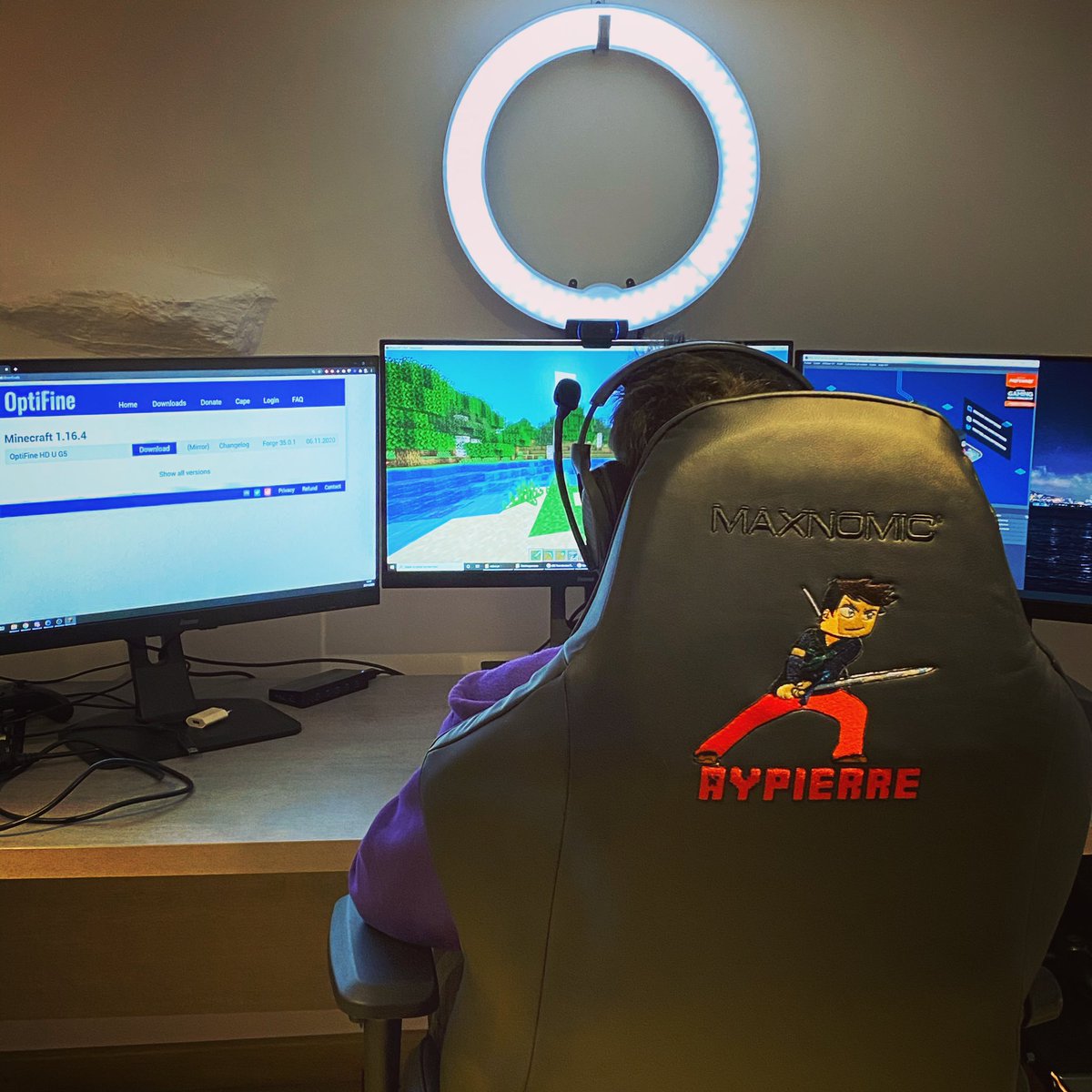AypierreMc's tweet photo. Opla @NEEDforSEAT_FR qui a régalé en me livrant 3 chaises gaming personnalisées pour mon manoir ! Ils font des reduc pour le black friday avec le code BlackFriday20 hésitez pas (y'a le code Aypierre aussi qui vous offre -10% 👀) ! https://t.co/SSmmq2bLCx https://t.co/pQb7IpMUKl