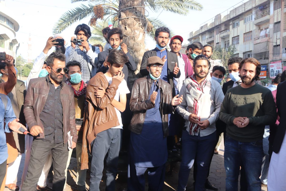 FrontStudents's tweet photo. #Karachi _ #StudentsRightsMarch
1/7
#StudentsSolidarityMarch2020
#StudentsUnionRestorationMarch
#StudentsLivesMatter
#NoToFIR
#ReleaseAmmarAliJan https://t.co/EtwnrRtOGk
