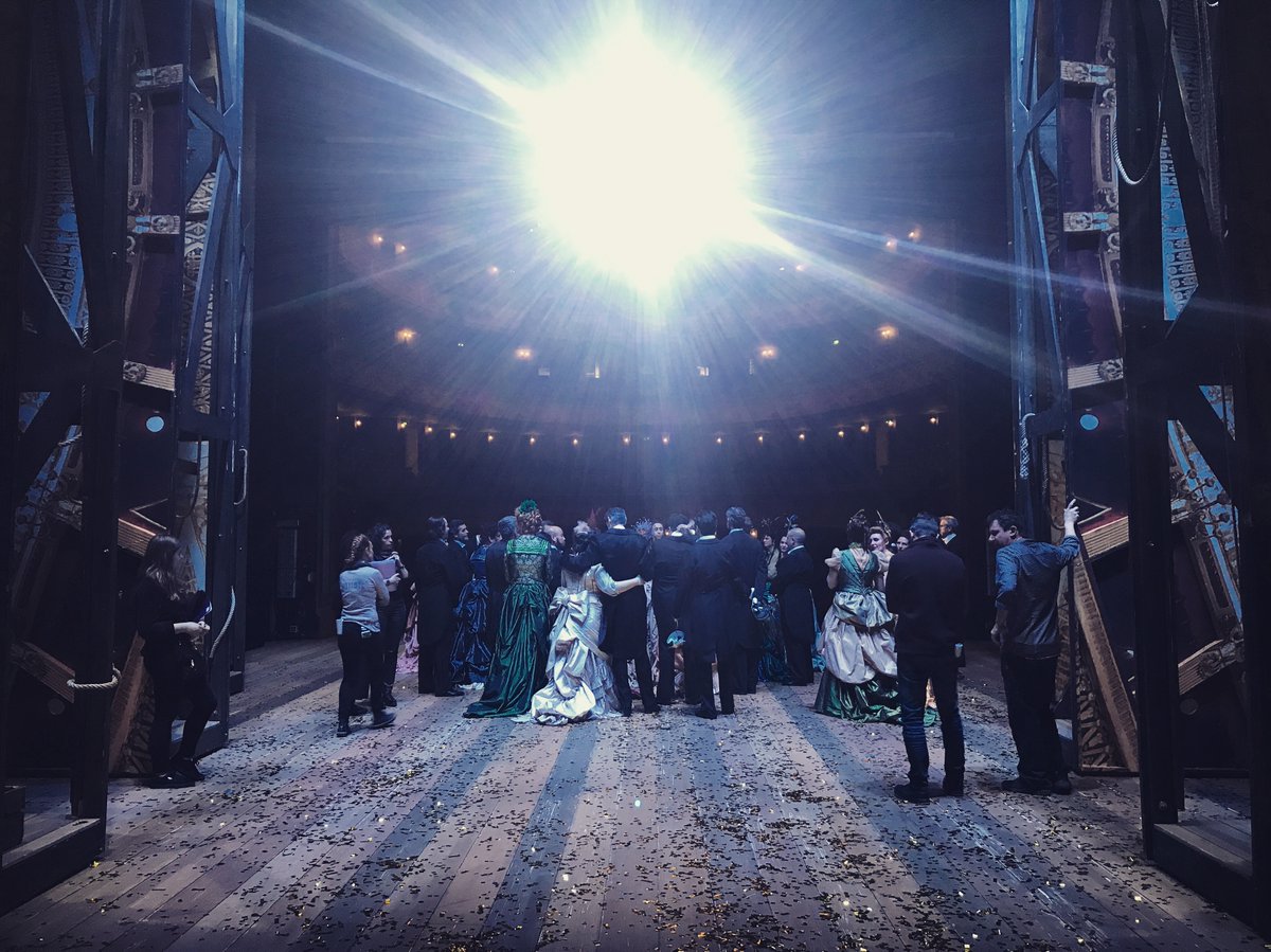 Chères spectatrices, chers spectateurs,
L'espoir renaît de vous retrouver à compter du 15 décembre ! Consultez la liste des représentations reportées ou annulées sur notre site internet : angers-nantes-opera.com/prenez-soin-de…
A très bientôt dans nos théâtres et d'ici là, prenez soin de vous.