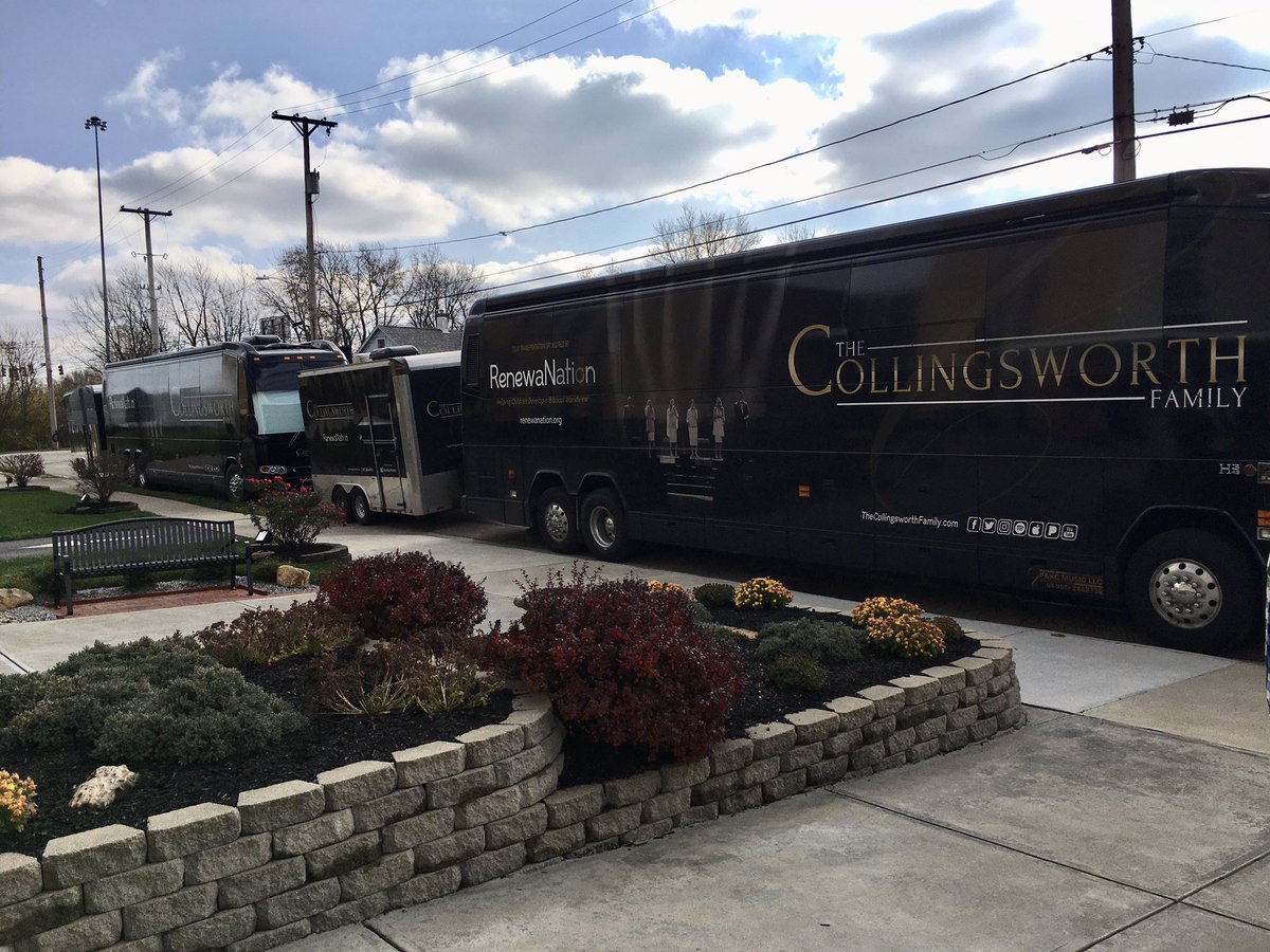 brtim's tweet image. Got up early this morning to help the Collingsworth unload and setup for tonight’s Christmas concert. Lots of fun but exhausting.