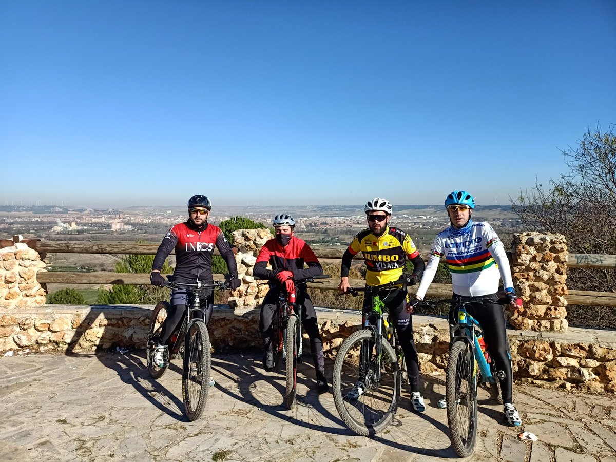 Para ser el mejor debes entrenar como si fueras el peor #ciclismo #mtb #sumandokm #pocoapoco #superandonos #38k #senderos  #disfrutando #seguimospedaleando #sumamosyseguimos 🚵🌲🌲☀️