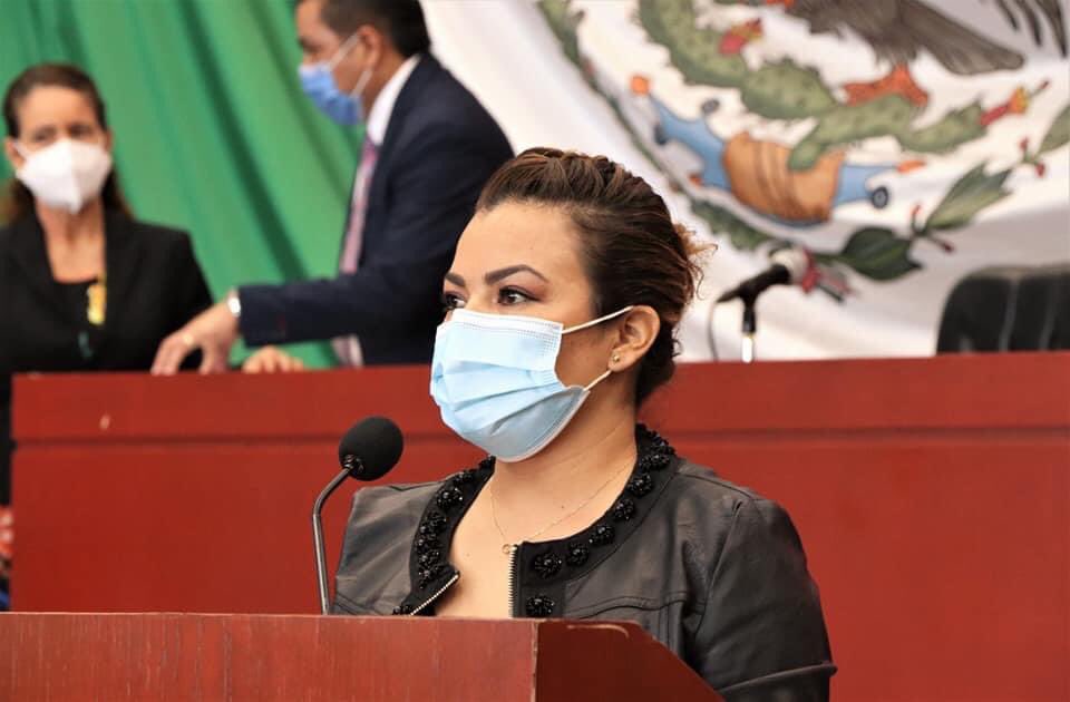 A propuesta de la diputada <a href="/Dip_ErikaGarci/">Dip_Erika García Zaragoza</a>, el <a href="/MorelosCongreso/">H. Congreso del Estado de Morelos</a> acordó exhortar a las autoridades del Ayuntamiento y del Sistema de Agua Potable de la colonia Juan Morales del municipio de #Yecapixtla; a proveer el suministro de agua potable en la localidad de Loma Bonita.
