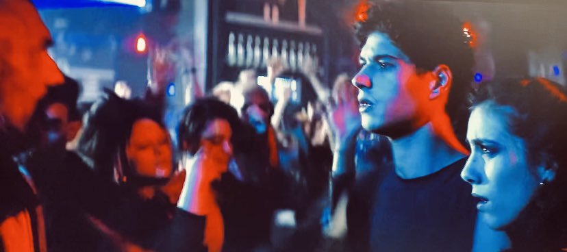 unpocomenoi's tweet photo. “Con l’amichevole partecipazione di Giancarlo Commare e Benedetta Gargari” io non reggo..
Grazie Ludo per averceli regalati ancora una volta insieme anche se per pochi secondi. ♥️
#skamitalia #LaBelva https://t.co/VgvUq6e4zj