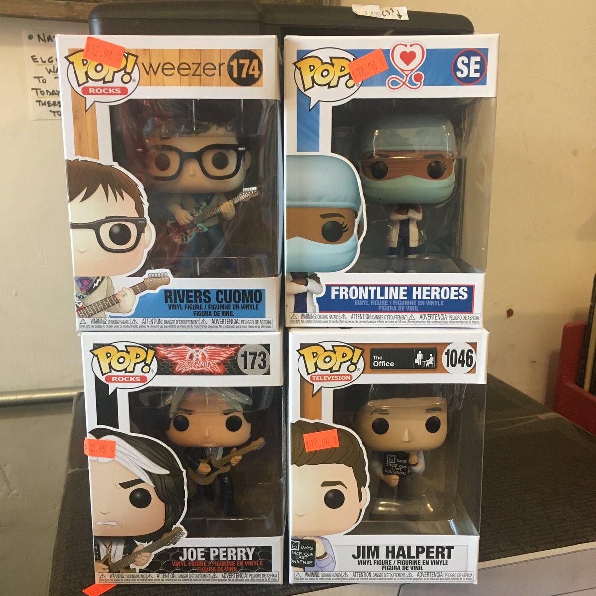 RedscvrRecords's tweet photo. We got a few more FunkoPops in stock. #FunkoPOP #gifts #clownquestionbro https://t.co/px008pYm7M