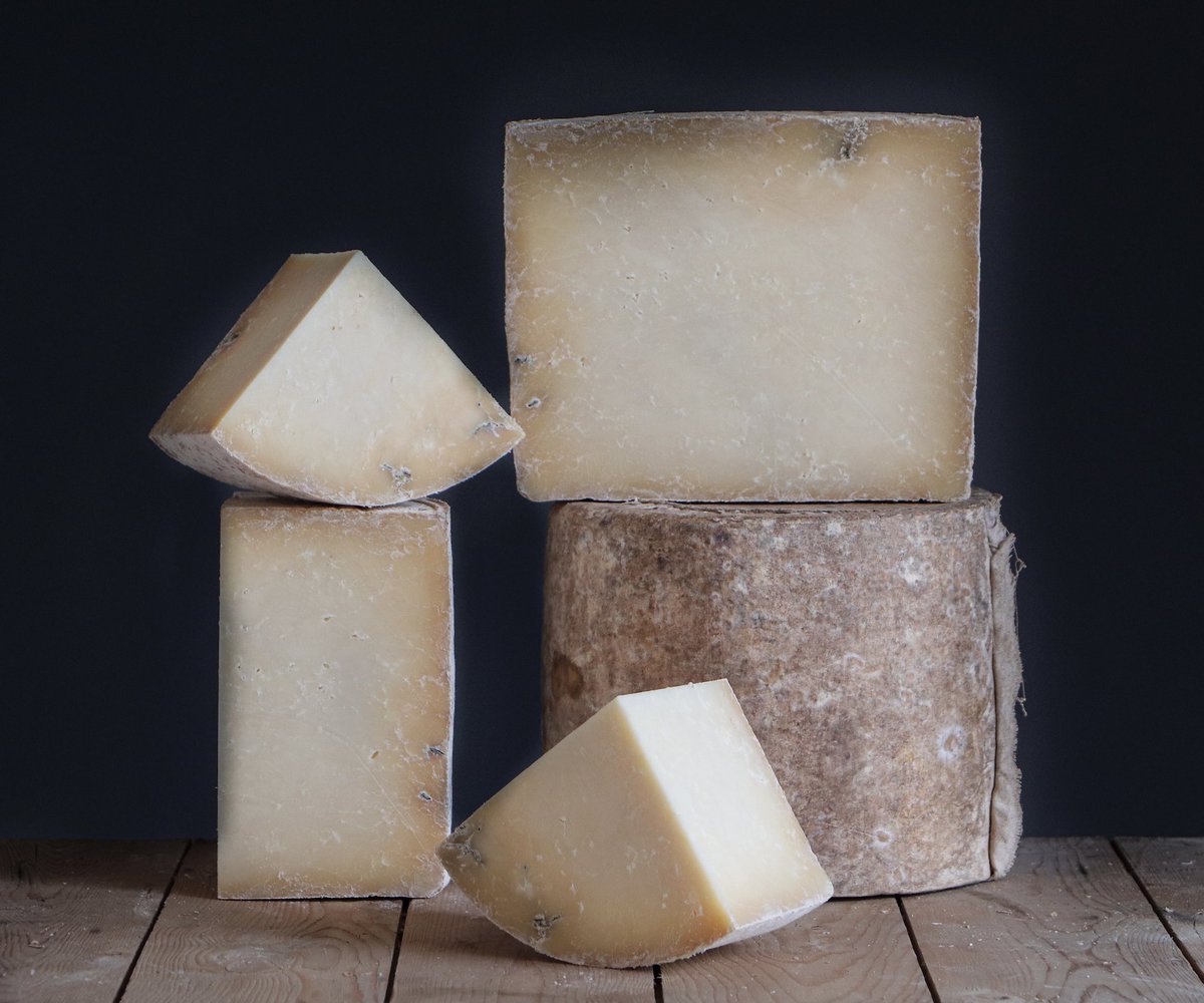 mellischeese's tweet photo. Corra Linn. We have selected some lovely batches of Corra Linn for Christmas. Around 7-8 months aged. Beautiful floral and fresh notes with a nice salty balance. It’s on our Christmas Selection this year so we hope you enjoy it. #mellischeese #ijmellis #familycheese #errington https://t.co/y12RBpPLKh