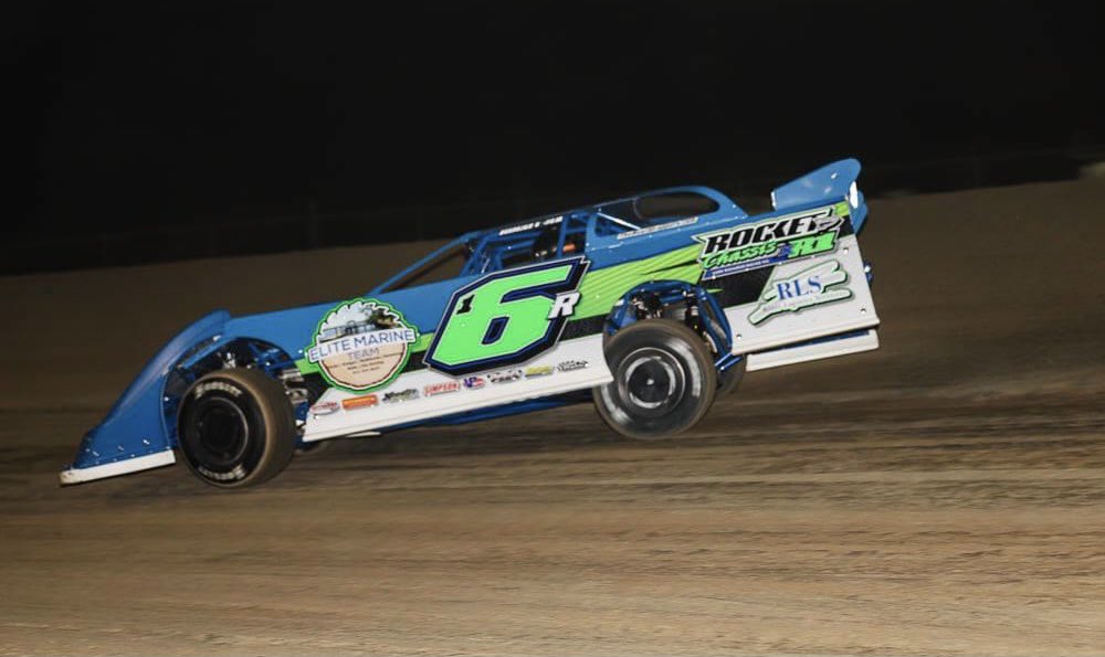 RinerRacing6's tweet photo. @CMSSpdwy  Practice Night.                                    📷 Bates Photography https://t.co/jiKNGTy6ou