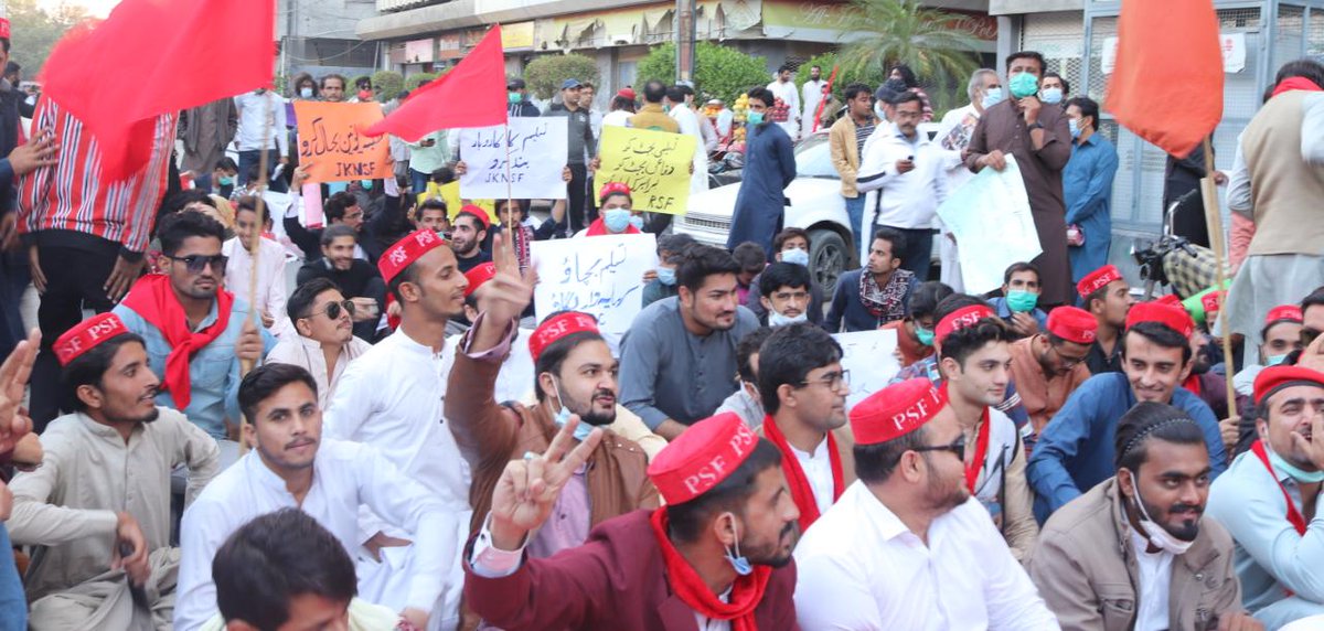 FrontStudents's tweet photo. #Karachi _ #StudentsRightsMarch
6/7
#StudentsSolidarityMarch2020
#StudentsUnionRestorationMarch
#StudentsLivesMatter
#NoToFIR
#ReleaseAmmarAliJan https://t.co/PwVxr5rorz