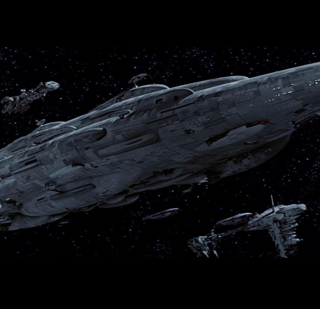 PhilSzostak's tweet photo. “Gobble gobble. Another MC95 Mon Cal variant.” - design supervisor James Clyne
#StarWars #TheRiseofSkywalker 
https://t.co/rUwT2GxZxG https://t.co/0DTVmEHAdB