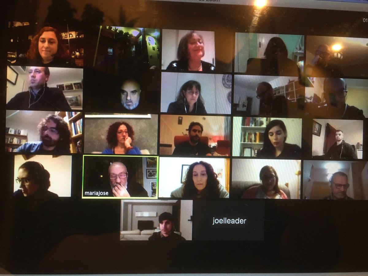 RicRuizGarzon's tweet photo. Y rematamos un fin de cursos trimestrales de la @ee_escriptura fabuloso con el maestro César Mallorquí, de quien hemosleído este año ‘La estrategia del parásito’. Un lujazo... https://t.co/pN8pnihcnM