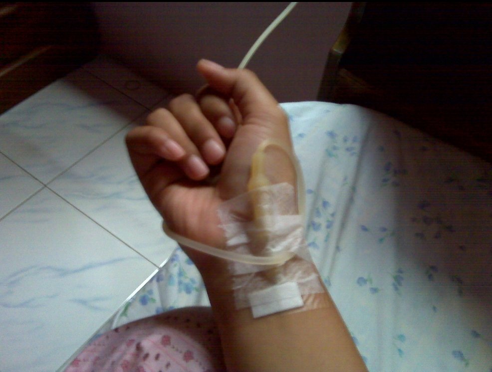 AESTETICA_'s tweet photo. koleksi foto diinfus apabila anda kepepet tidak ingin menghadiri acara atau datang terlambat dengan alasan  

          ✨sepurane lur, awakku ngedrop✨ https://t.co/KFPyfCAr7x