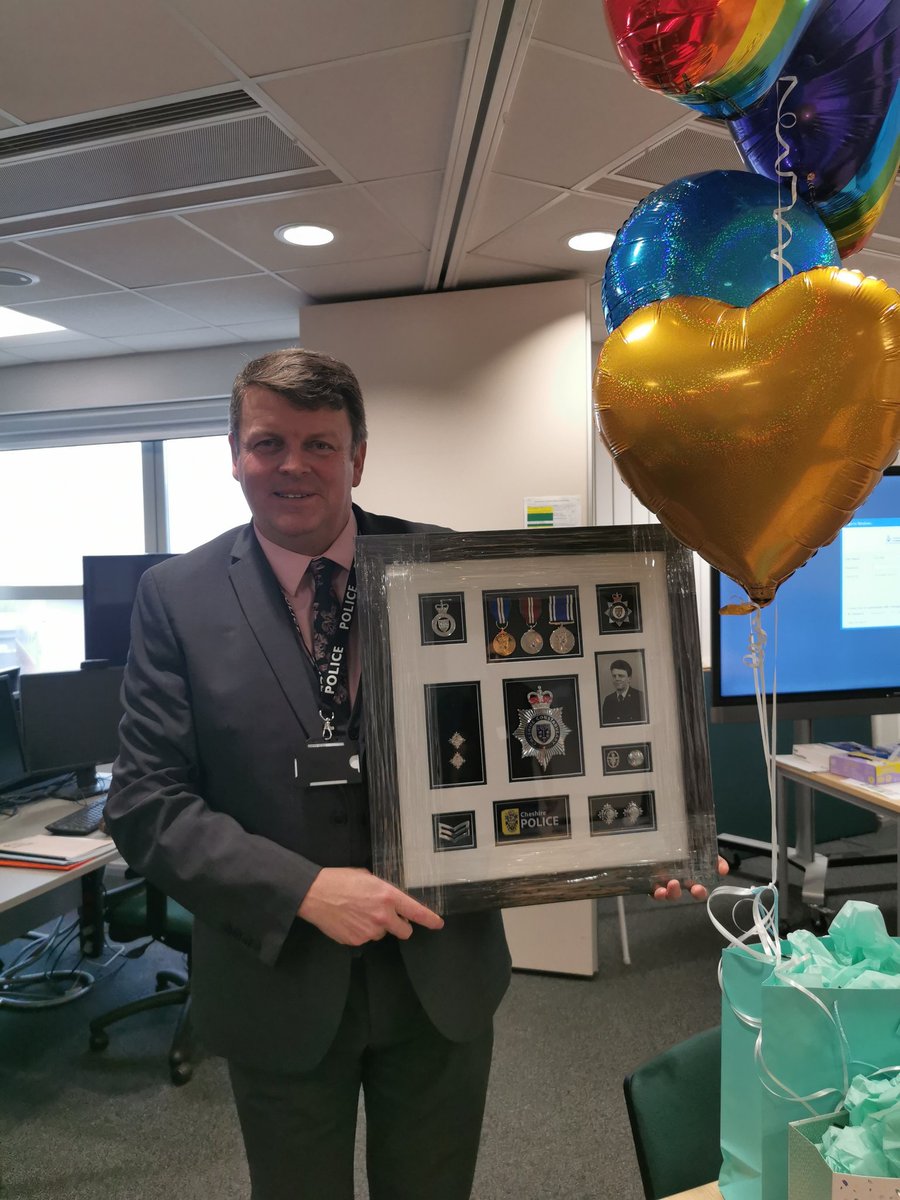LittleMissCop's tweet photo. Retirement - wishing you the best of luck, health and happiness.  Everyone needs @Pmingy to work alongside - some fantastic memories xx @NorthantsChief @ZoeBillingham https://t.co/G9O6XfpsdE