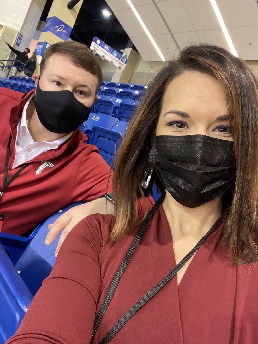_traceyjones's tweet photo. Supporting @TroyTrojansMBB with @brentjones4 🏀⚔️♥️ #OneTROYFriday #maskup https://t.co/tRIw3bHoea