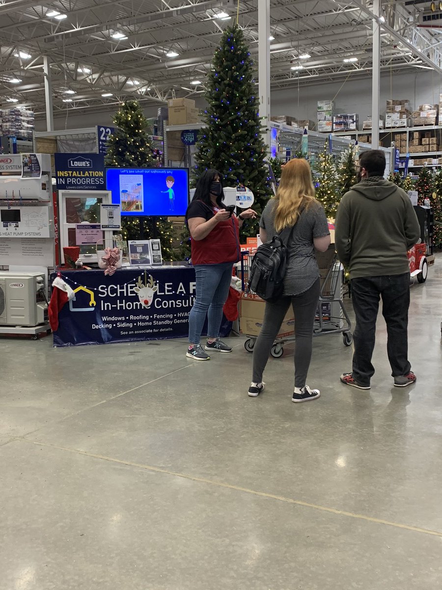 katiem2288's tweet photo. 2288 catching those leads on Black Friday! #BlackFriday #lowes #wallingford @LuisNun66167316 @toddwingard1373 @Curtharden2288 @timdaleynymetro @gouletmd @TweetUsR30 @VanessaC2288 https://t.co/NaSAh3Py11