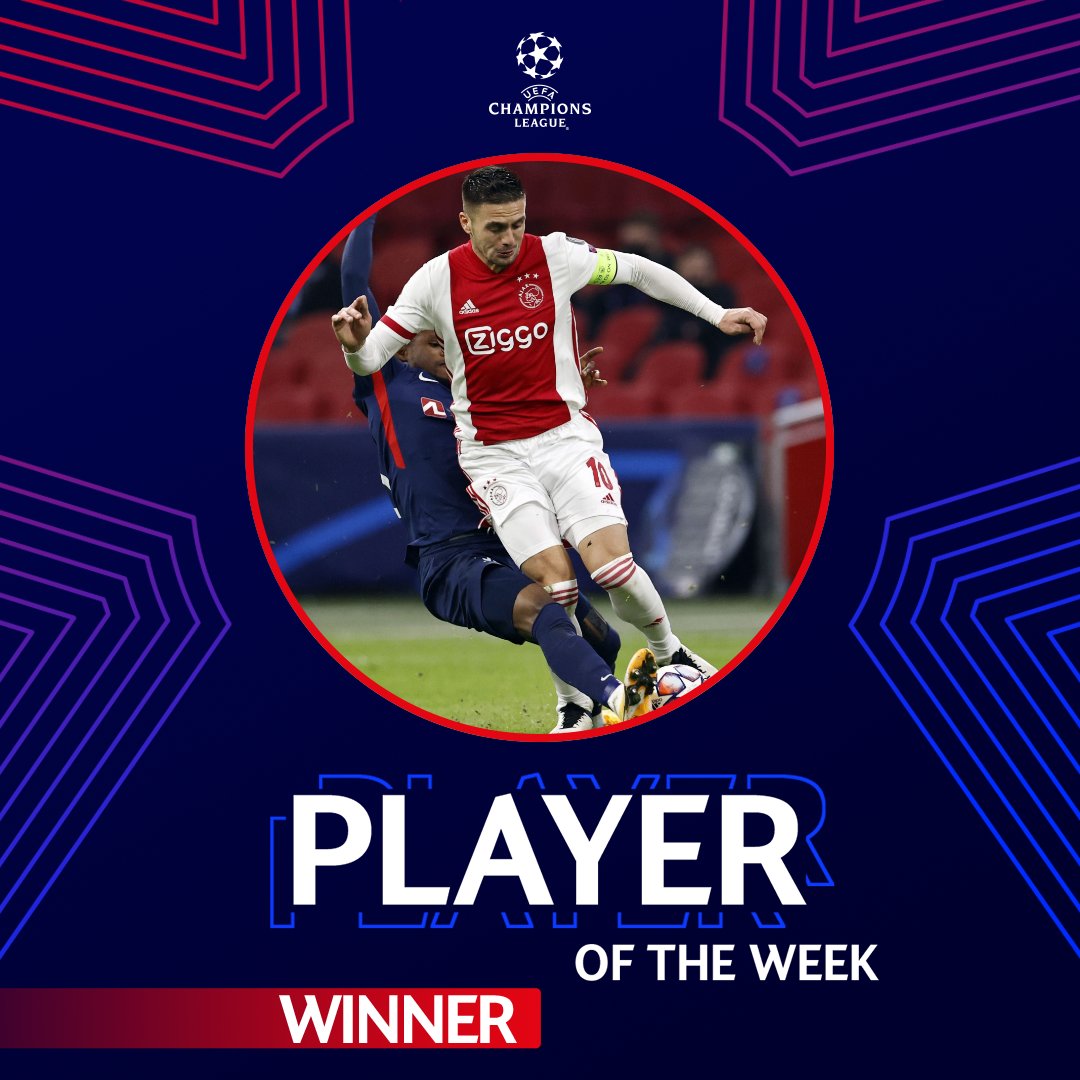 AFCAjax's tweet photo. Ⓒ ˞ Leading by example.
#UCL #ajamid https://t.co/XxsBzLkN8A