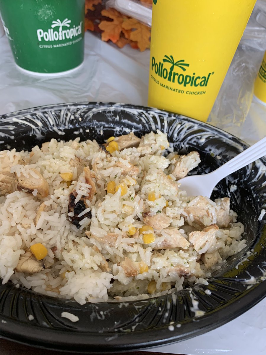 KissMyBigFatAss's tweet photo. The #goodbyeFlorida meal https://t.co/zFZiRkQxNY