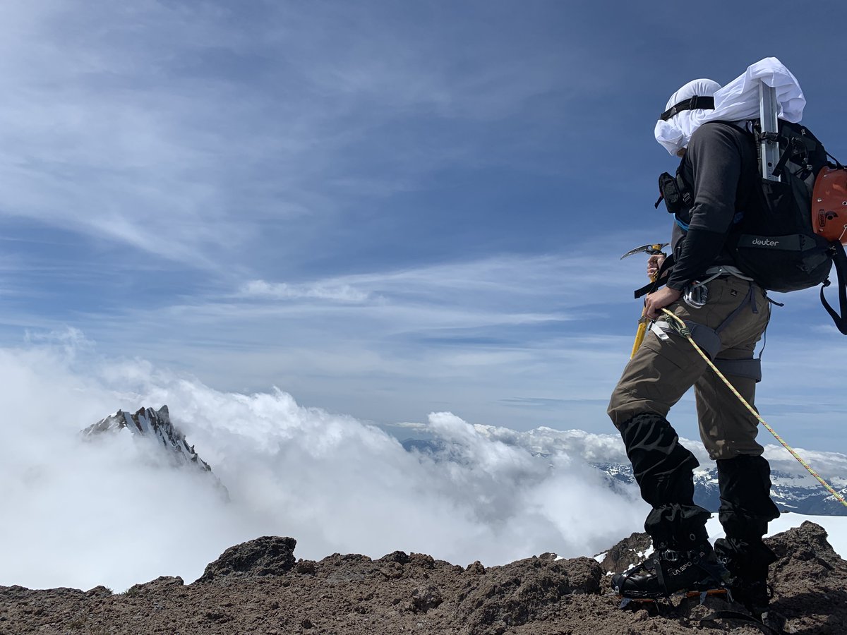 WellnessLabUofC's tweet image. Meet PhD student, Manny Ester! Manny has #ExerciseOncology experience across 3 continents: North America, Europe, and Africa! His research focuses on supporting the maintenance of #PhysicalActivity habits using #TechnologyBased resources. @uofcknes @UCalgary