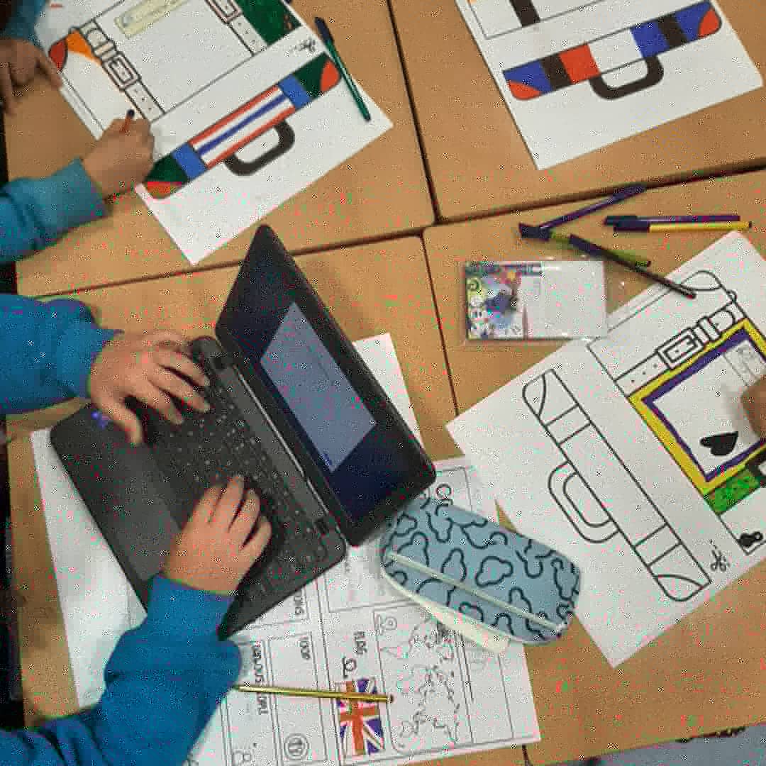 escolamatagalls's tweet photo. The π€ classroom are designing their suitcases for the Countries Project! Which country do you want to learn about? Let's travel!π #countriesproject #significativelearning #involvemeandilllearn #englishisfun #escolamatagalls #santamariadepalautordera
https://t.co/HSq6cO28xQ https://t.co/ghH0jxO7v7