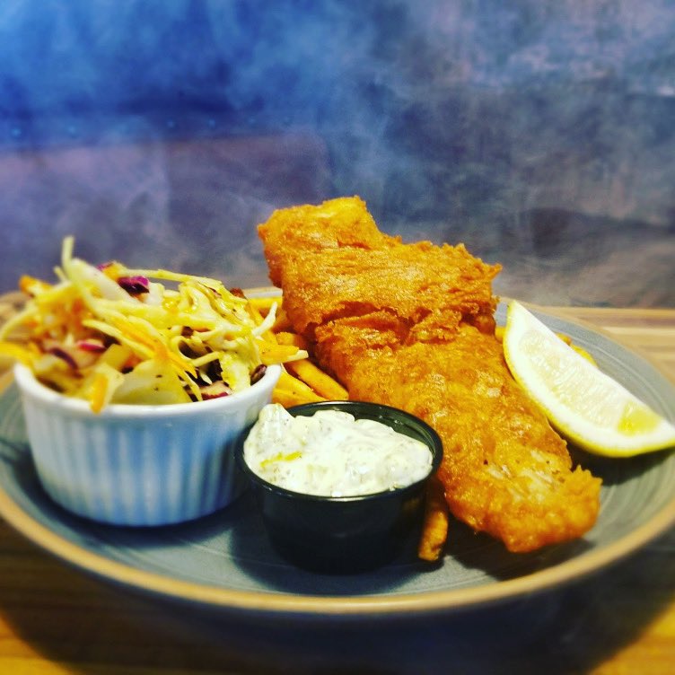 toddcooksfood's tweet photo. Itโs Fish Friday!! Fish, chips and slaw for $17.50 today #medhat #fishfriday #fishandchips #coleslaw #bbq #supportlocal #sofilling https://t.co/F18LHwr6zd