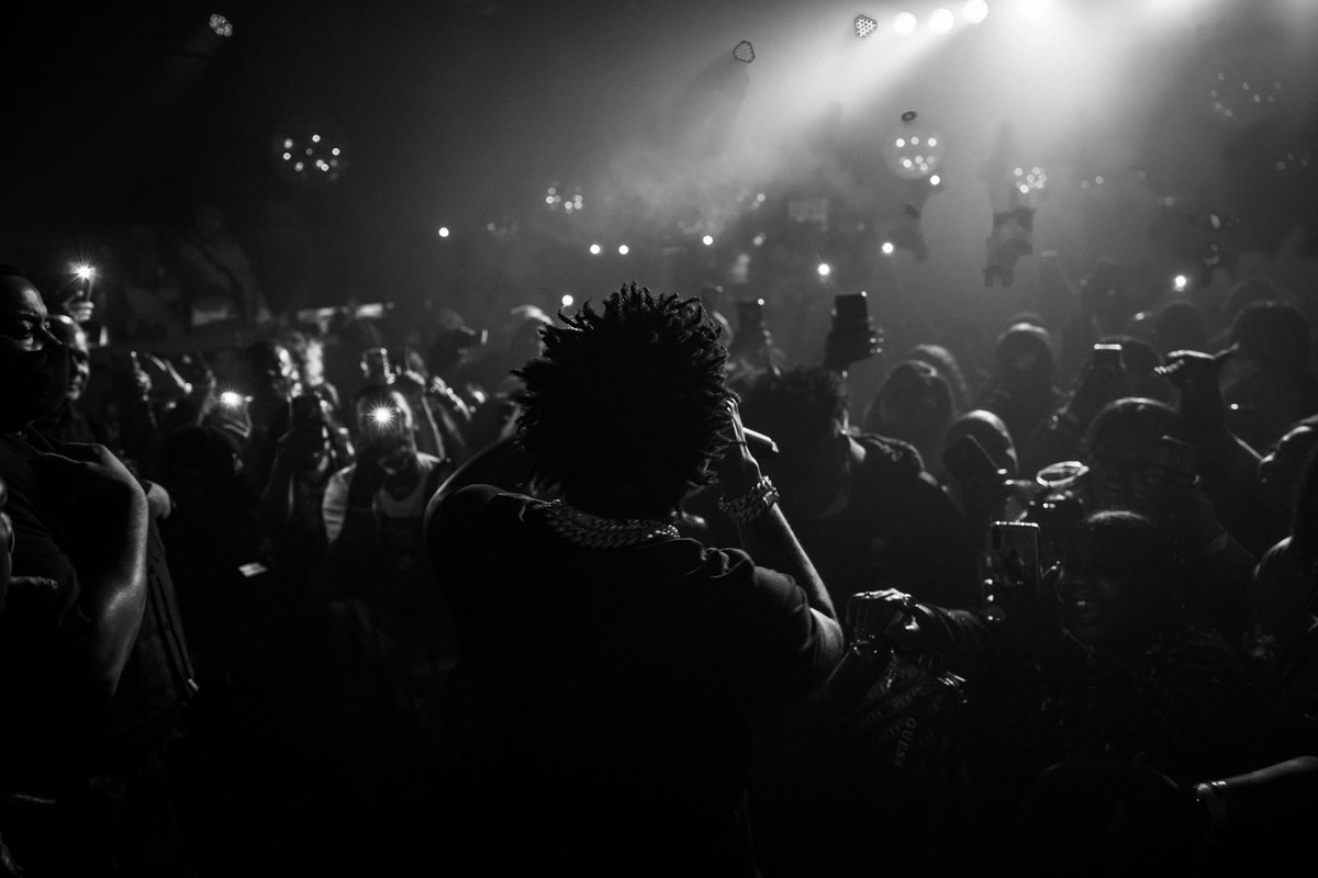 medflixszn's tweet photo. Made for it 🔥🤞🏾. @yfnlucci
•
•
📸: @hollywooodmed
•
•
#Shoot2Kill #raplivesmatter #yfnlucci #hiphopphotography #concertphotography #DSD1 #houston #grooves #houstonvisuals #bigshoota https://t.co/oPlzx0i7Ph