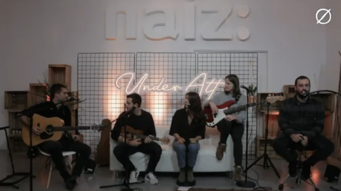 naiz_info's tweet photo. 🔴 Zuzenean, NAIZ Gunetik, @nogenband taldea #UnderAlt disko berria aurkezten! https://t.co/EPyHFy73Vq https://t.co/7hhY1kW3R9
