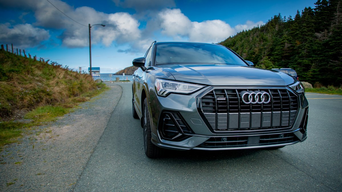 AudiStJohns's tweet photo. Spotted in Middle Cove, this 2021 Daytona Gray Q3 with Black Optics package looks sweet! https://t.co/8Sywkz9mIc