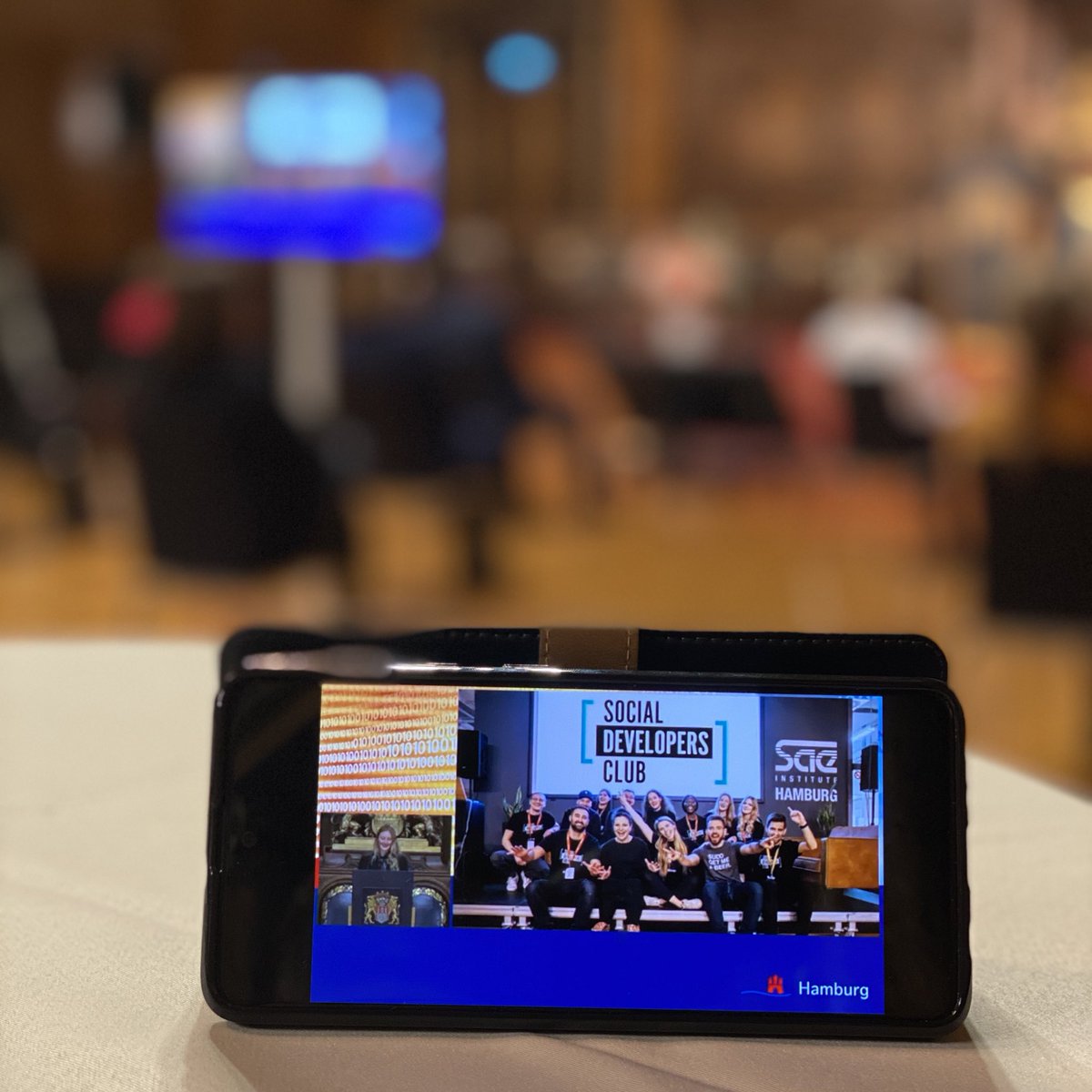 hh_bwfg's tweet photo. Congrats: Der #socialdevelopersclub und @miriamstehling sind mit dem #IDEA2020 zur Förderung digitaler Gleichstellung ausgezeichnet worden. Den Ehrenpreis für ihr Engagement erhielt Melanie Schütze, Gründerin von @teamnushu. #Frauenkönnen #genderequality https://t.co/xulT31gjX2 https://t.co/fjqQsw9z5u