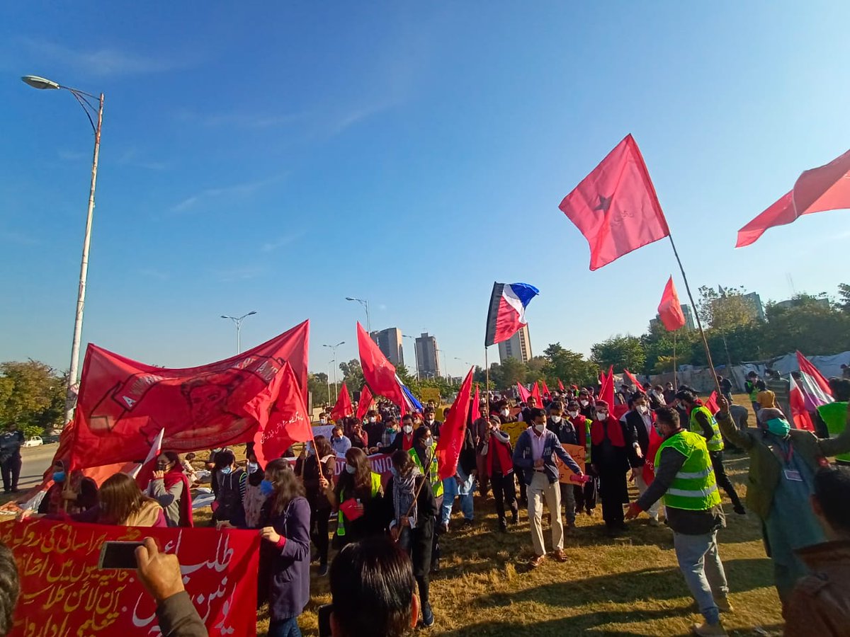 FrontStudents's tweet photo. #Islamabad _ #StudentsRightsMarch
5/5
#StudentsSolidarityMarch2020
#StudentsUnionRestorationMarch
#StudentsLivesMatter
#NoToFIR
#ReleaseAmmarAliJan https://t.co/9L3jEIIDKC