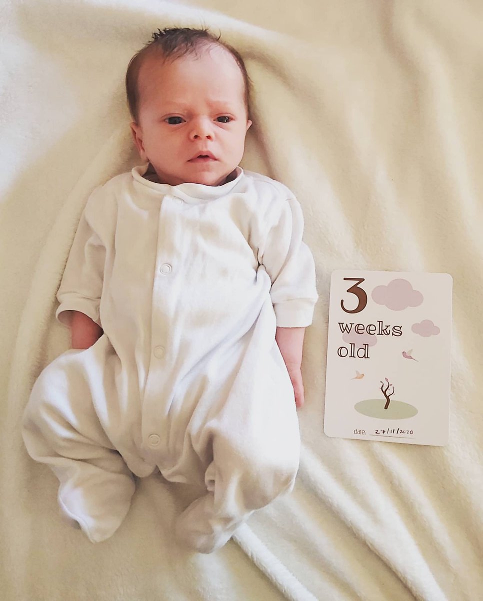 projectlumino's tweet photo. Little Rio ❤ Three Weeks Old Today ❤ 

This week we hit an achievement, gained birth weight back and now over 3kg 😊 But new born clothes are still too big. Hopefully by 4 weeks they'll fit 😬 

#newborn #baby #babyboy #threeweeksold https://t.co/iGVZvhHEl3