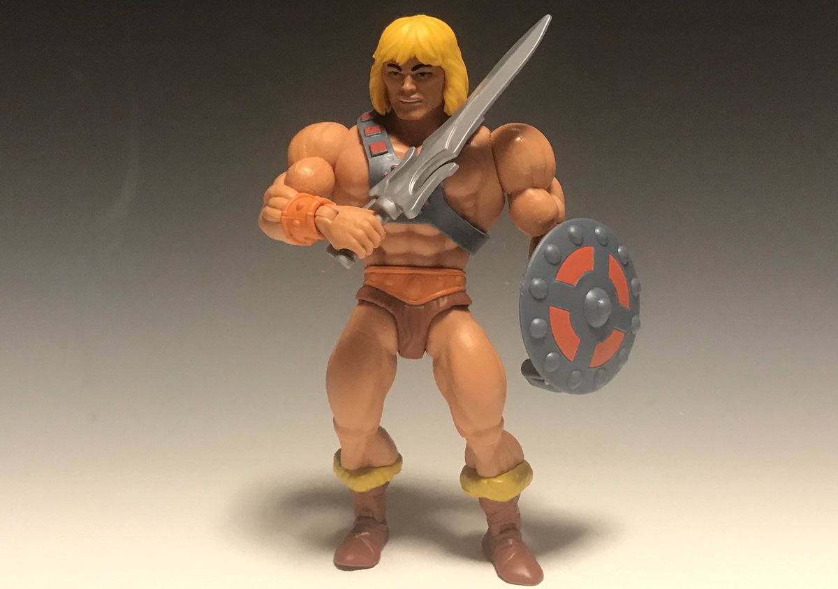 ボディが ガラ空き 12月まで不定期 ヒーマンは何度かアニメ 化されてるし 実写もあるのだけど どれも絶妙にユル イ戦いが繰り広げられる癒し系バトルアニメなのだ