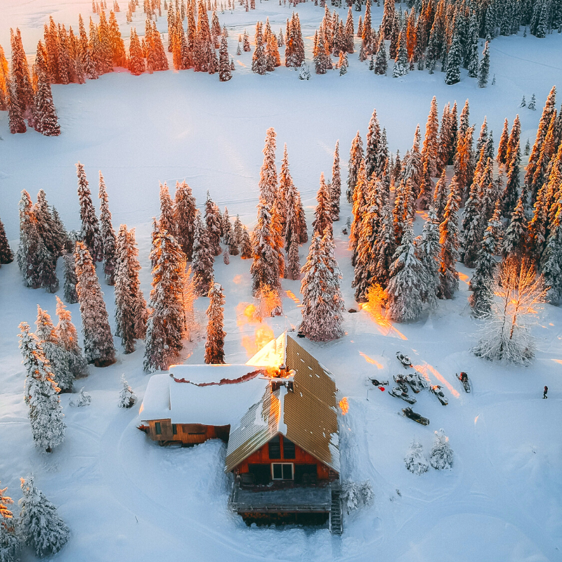 Would you like to stay here? ❄️☃️

📸 credit: <a href="/expeditionvibes/">Expedition Vibes</a>

#Quupe #QuupeLife #WinterIsComing #WintersInVancouver #Sunlight #Cabin #Rental #RentFilmGear #HireACamera #Canon #Sony #Nikon #Lens #Photography #Travel #Vancouver #vancouver_canada #vancity #vancitybuzz #Event