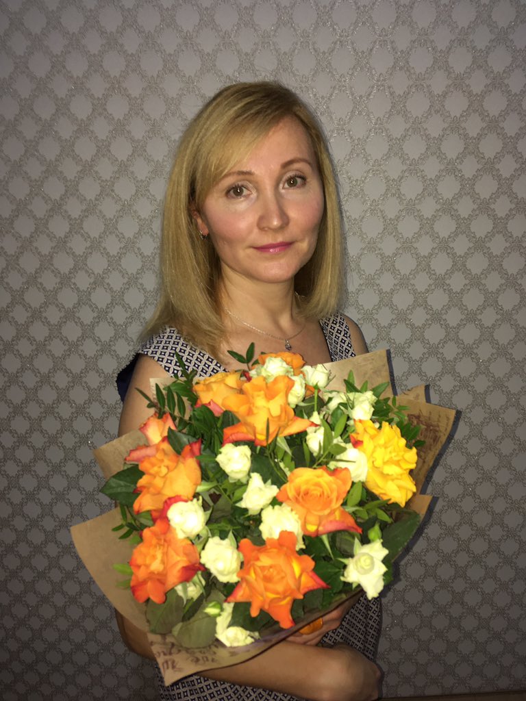 PatrakovaM18's tweet photo. Просто посмотрите на мою мамулю! Даже не скажешь,что ей вчера исполнилось 44!😍 https://t.co/3k0PgS2C7O