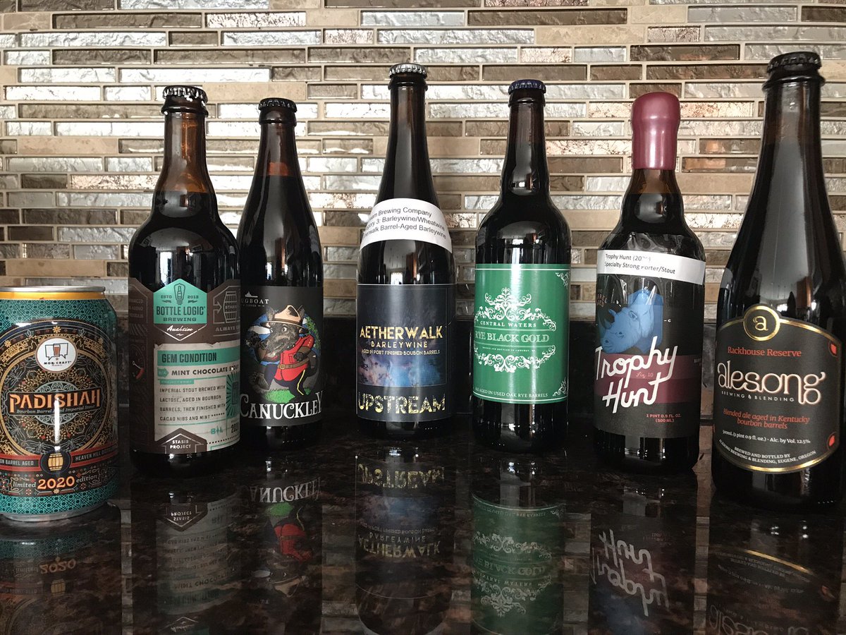 Jung_Papa's tweet photo. @nkosio @beerad @ChicagoBeerPass Guys, love the podcast. Was listening to the Benthic episode that included talk about #FOBABatHome. I was a bit skeptical with the random, mixed 6-pack. Here is my haul. Needless to say, I was stoked. Thanks @IllinoisBeer https://t.co/CzY11Xgqnj