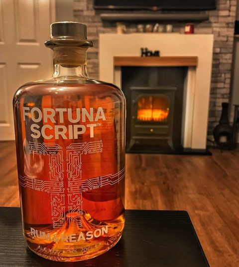 WINTER WARMER: A big thank you to 'The Lockdown Chef' on Instagram for sharing his very cozy photo of the best new independent rum on the market. 🔥 #FortunaScript